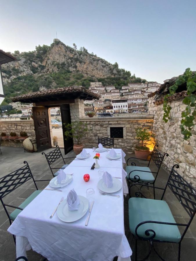 Boutique Hotel Muzaka Berat Bagian luar foto
