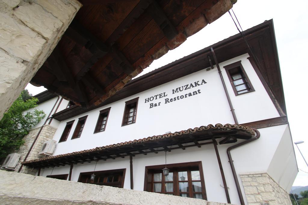 Boutique Hotel Muzaka Berat Bagian luar foto